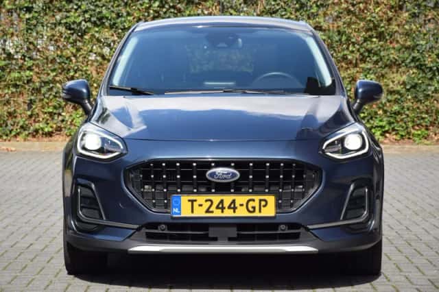 Ford Fiesta (2022) thumbnail 2