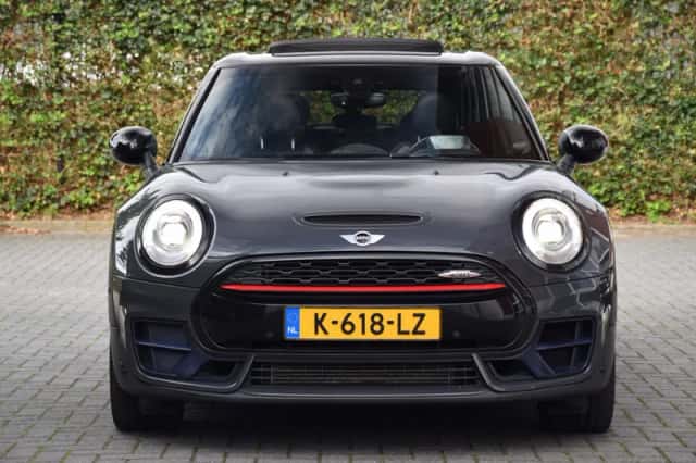 MINI Clubman (2017) thumbnail 2