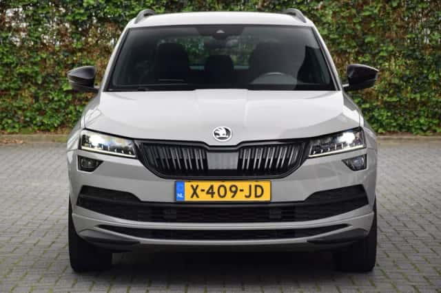 Škoda Karoq (2019) thumbnail 2