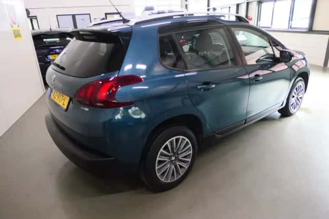 Peugeot 2008 (2016) thumbnail 4