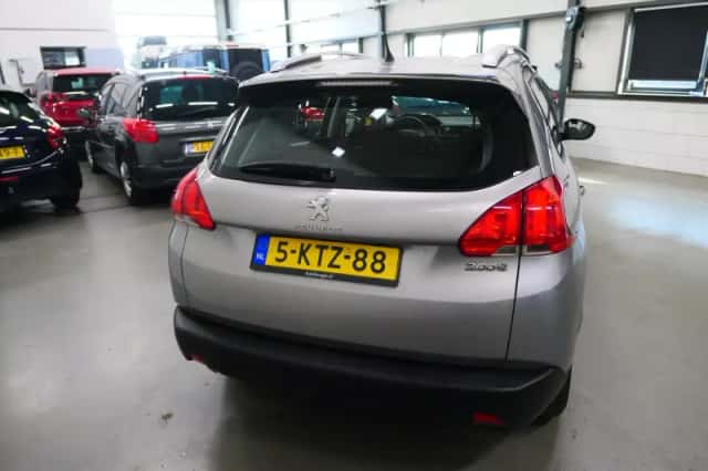 Peugeot 2008 (2013) thumbnail 5