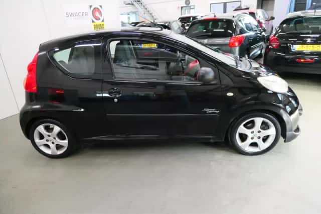 Peugeot 107 (2007) thumbnail 3