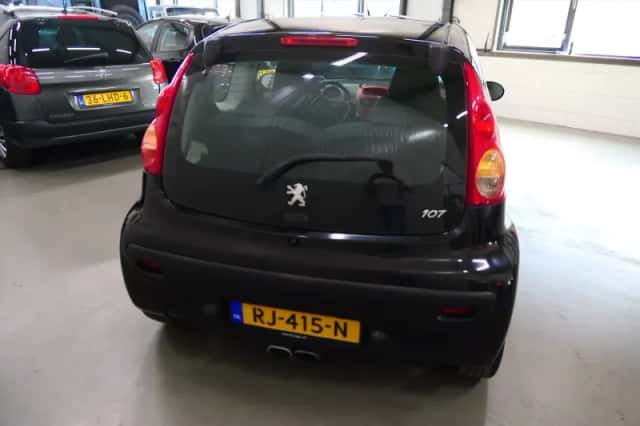 Peugeot 107 (2007) thumbnail 5