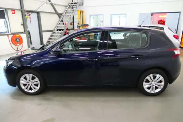 Peugeot 308 (2014) thumbnail 6