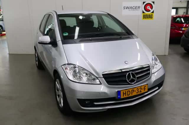 Mercedes-Benz A-Klasse (2011) thumbnail 1
