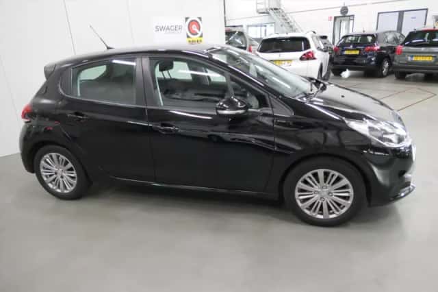 Peugeot 208 (2019) thumbnail 3
