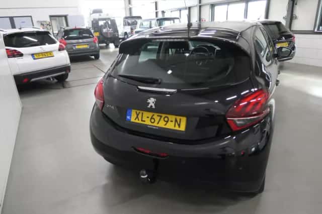 Peugeot 208 (2019) thumbnail 5