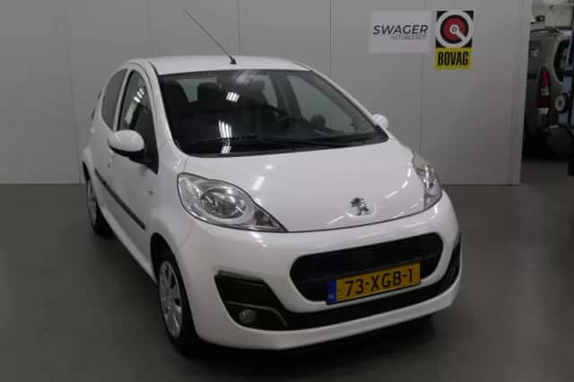 Peugeot 107 (2012) thumbnail 1