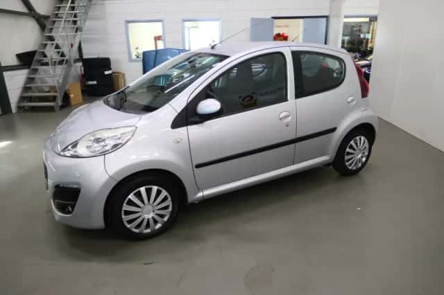 Peugeot 107 (2013) thumbnail 3