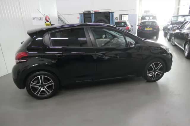 Peugeot 208 (2019) thumbnail 4