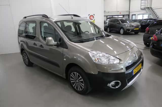 Peugeot Partner (2013) thumbnail 2