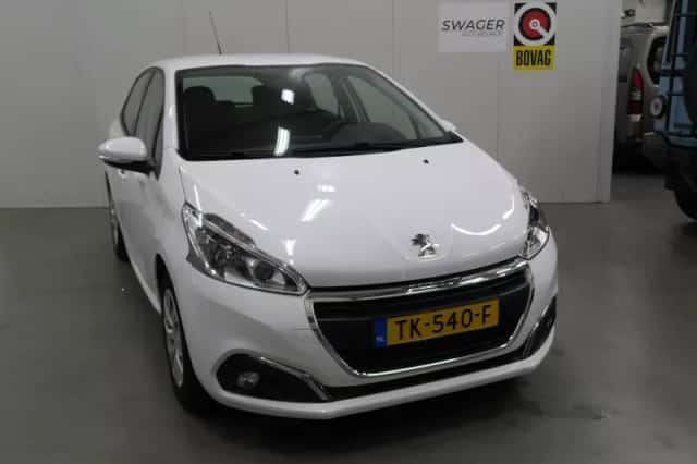 Peugeot 208 (2018) thumbnail 1