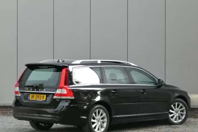 Volvo V70 (2016) thumbnail 2