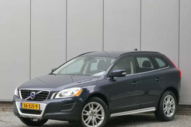 Volvo XC60 (2012) thumbnail 1