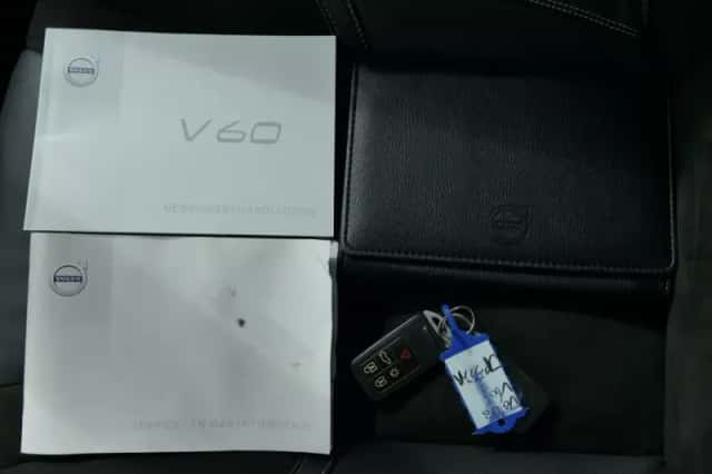 Volvo V60 (2016) thumbnail 4