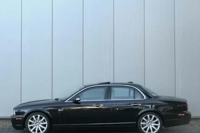 Jaguar XJ (2008) thumbnail 5