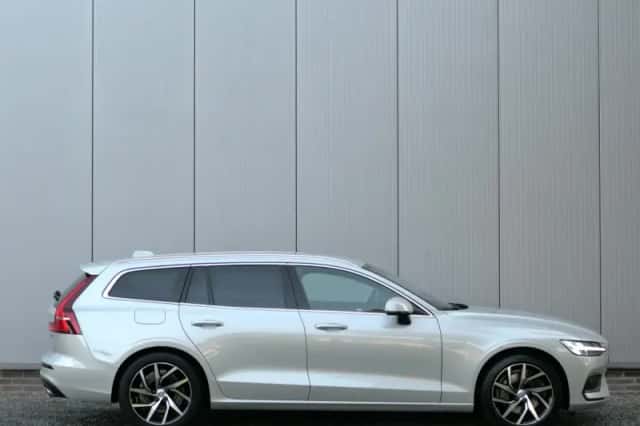 Volvo V60 (2019) thumbnail 5
