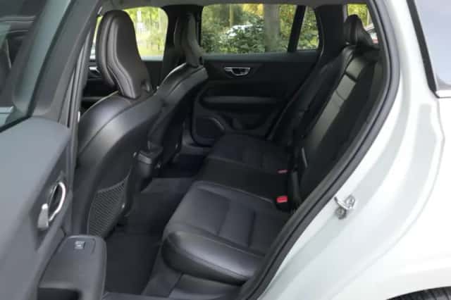 Volvo V60 (2019) thumbnail 6