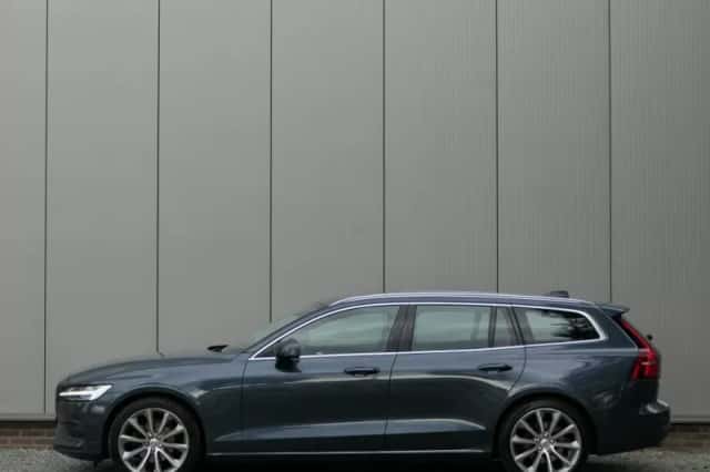 Volvo V60 (2019) thumbnail 4