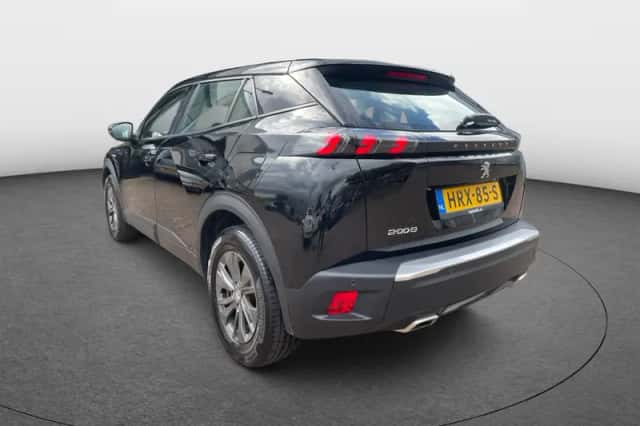 Peugeot 2008 (2021) thumbnail 3