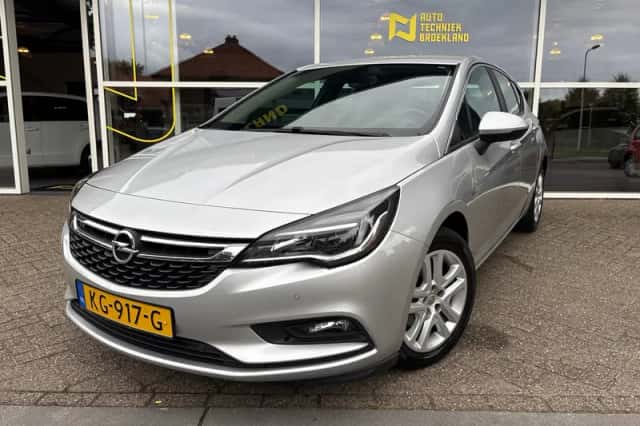 Opel Astra (2016) thumbnail 1