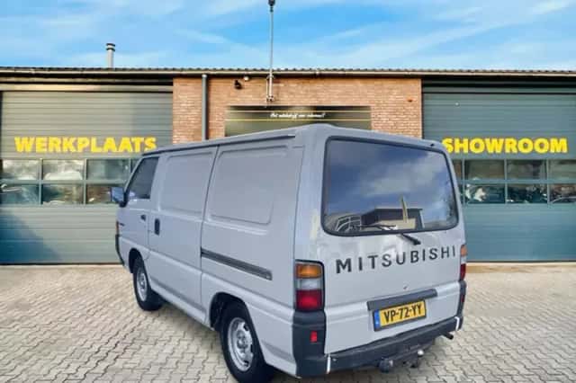 Mitsubishi L 300 (1992) thumbnail 2