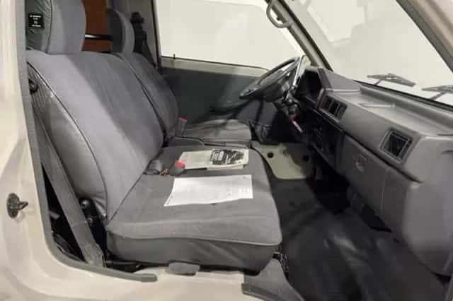 Mitsubishi L 300 (1992) thumbnail 6