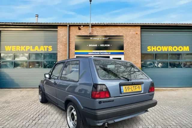 Volkswagen Golf (1985) thumbnail 2