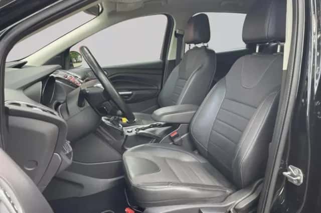 Ford Kuga (2014) thumbnail 6