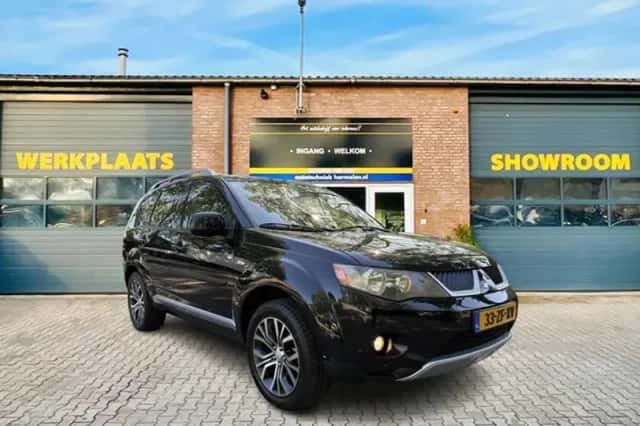 Mitsubishi Outlander (2008) thumbnail 1