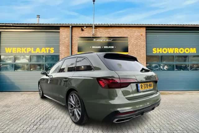 Audi A4 (2022) thumbnail 2