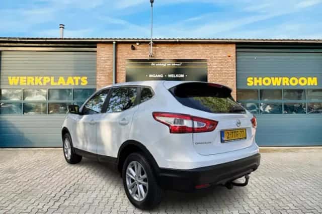 Nissan Qashqai (2014) thumbnail 2