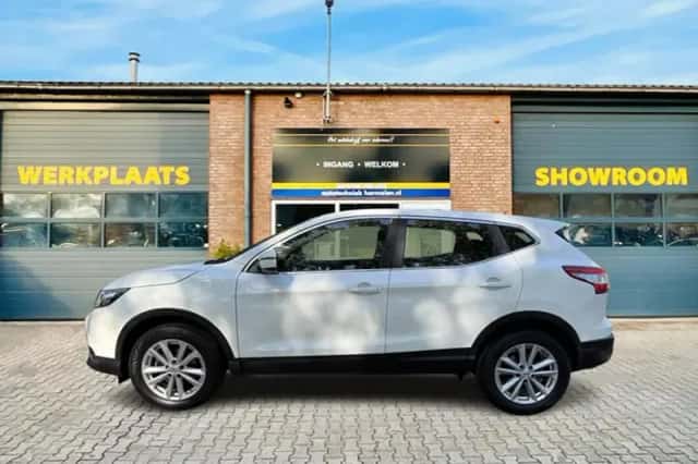 Nissan Qashqai (2014) thumbnail 3