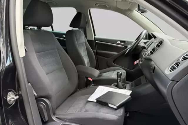 Volkswagen Tiguan (2012) thumbnail 5