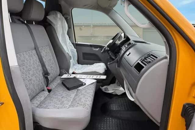 Volkswagen Transporter (2004) thumbnail 4