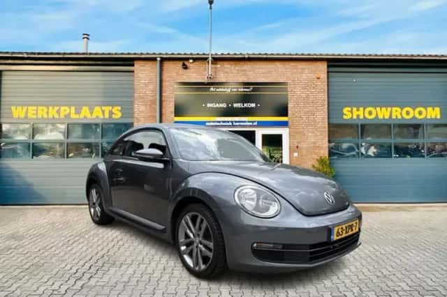 Volkswagen Beetle (2012) thumbnail 1