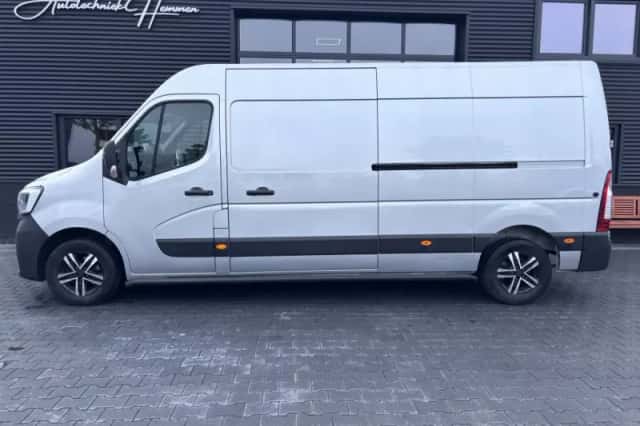 Renault Master (2020) thumbnail 2