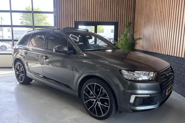 Audi Q7 (2016) thumbnail 2