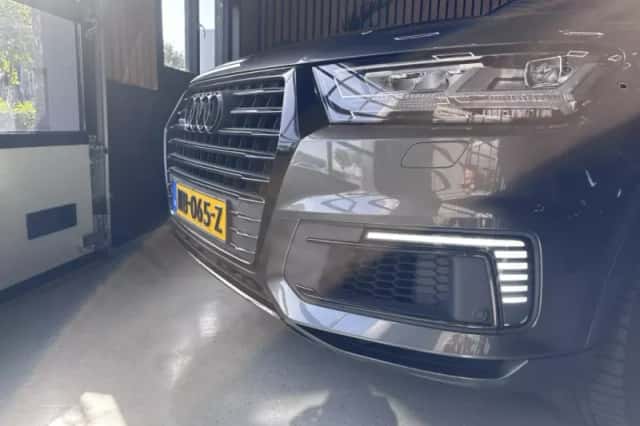 Audi Q7 (2016) thumbnail 5