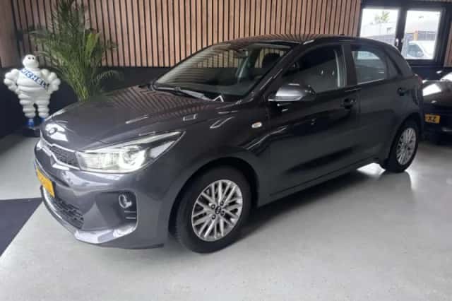 Kia Rio (2020) thumbnail 1