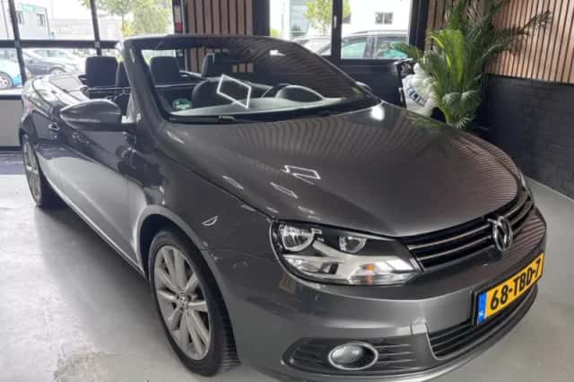 Volkswagen Eos (2012) thumbnail 4