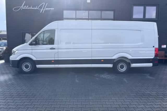 Volkswagen Crafter (2022) thumbnail 4