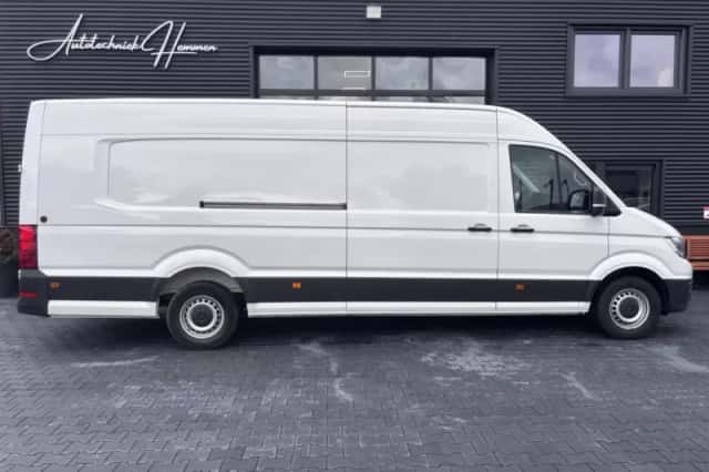 Volkswagen Crafter (2022) thumbnail 5