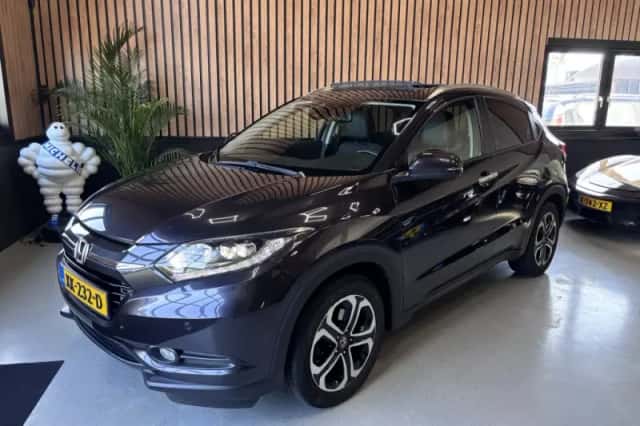 Honda HR-V (2017) thumbnail 1