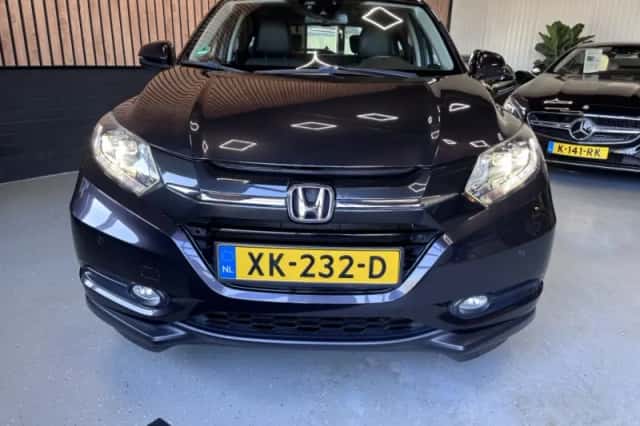Honda HR-V (2017) thumbnail 6