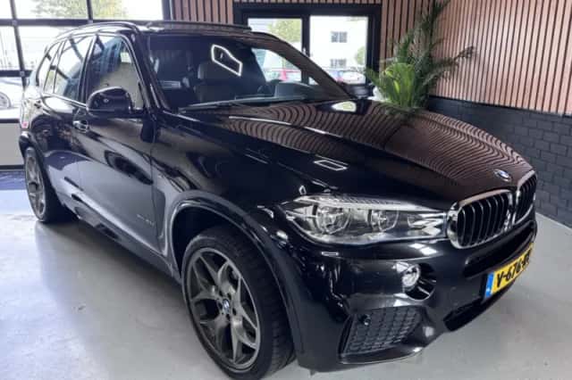 BMW X5 (2018) thumbnail 6