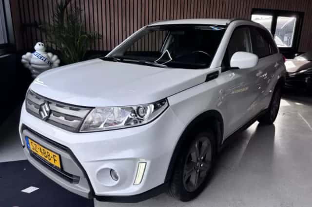 Suzuki Vitara (2018) thumbnail 1