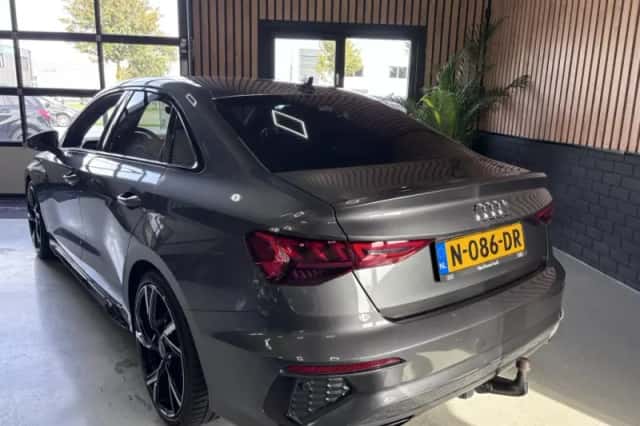 Audi A3 (2021) thumbnail 4