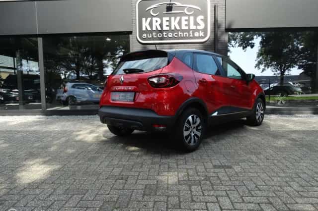 Renault Captur (2018) thumbnail 5
