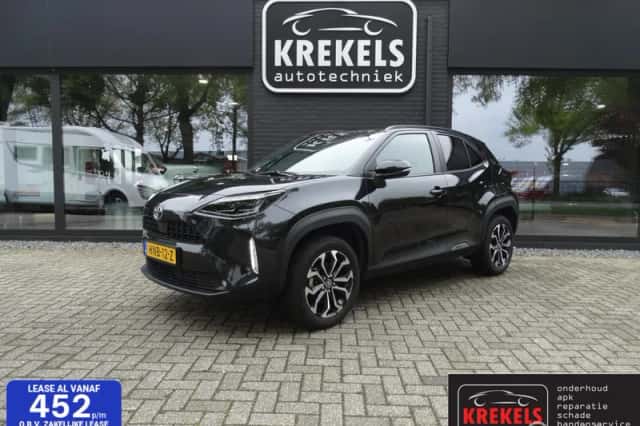 Toyota Yaris Cross (2024) thumbnail 1